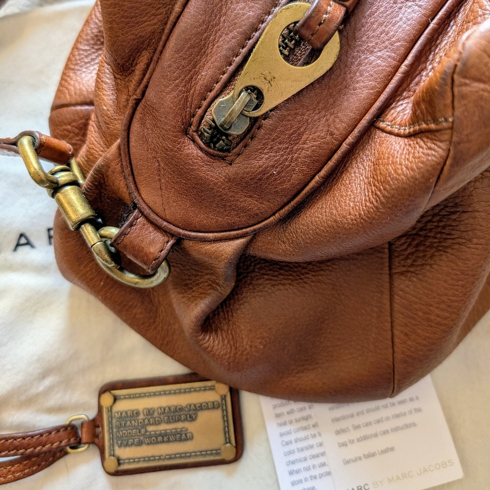 Marc by Marc Jacobs Classic Q Groovee Brown Luggage Satchel Bag - Picture 3 of 8